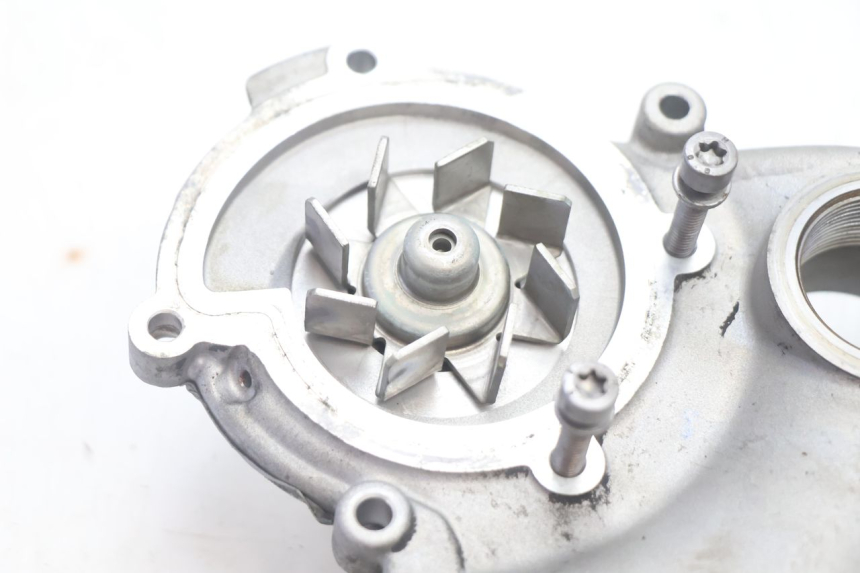 photo de TAMPA DA BOMBA DE ÁGUA BMW C SPORT 650 (2015 - 2021) - Zoom do estado de desgaste