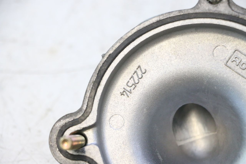 photo de CARCAÇA DA BOMBA DE ÁGUA CAN-AM SPYDER RS 1000 (2008 - 2012) - Zoom do estado de desgaste