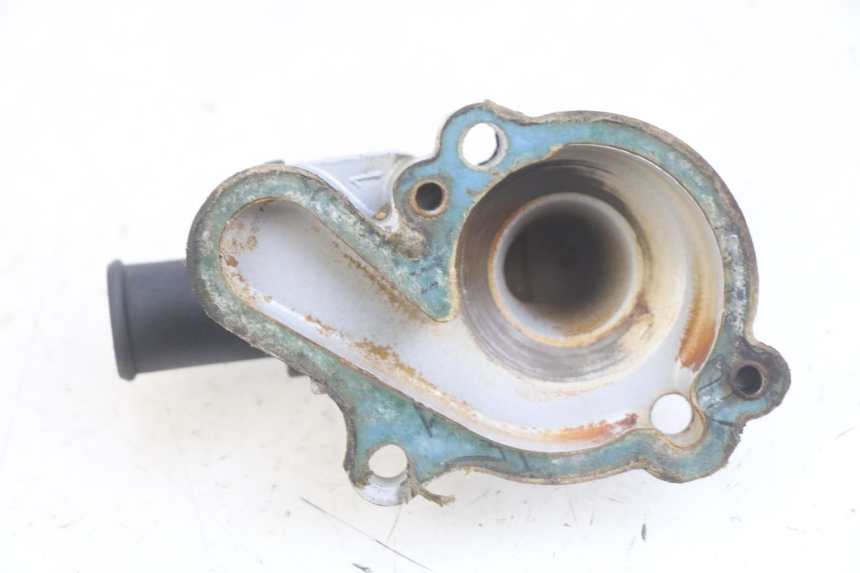 photo de TAMPA DA BOMBA DE ÁGUA PEUGEOT XP6 50 (2006 - 2011) - Detalhe da peça