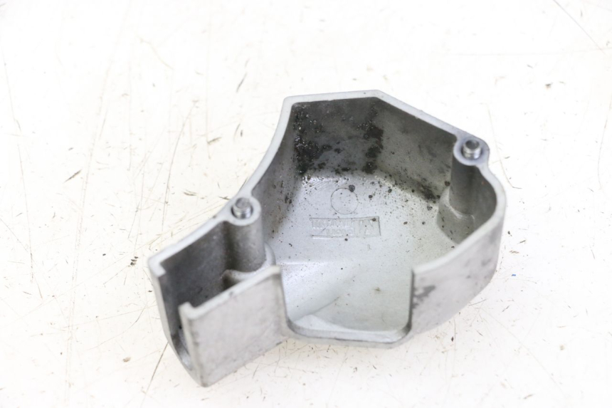 photo de TAMPA DA BOMBA DE ÓLEO APRILIA RS 50 (1999 - 2005) - Detalhe da peça