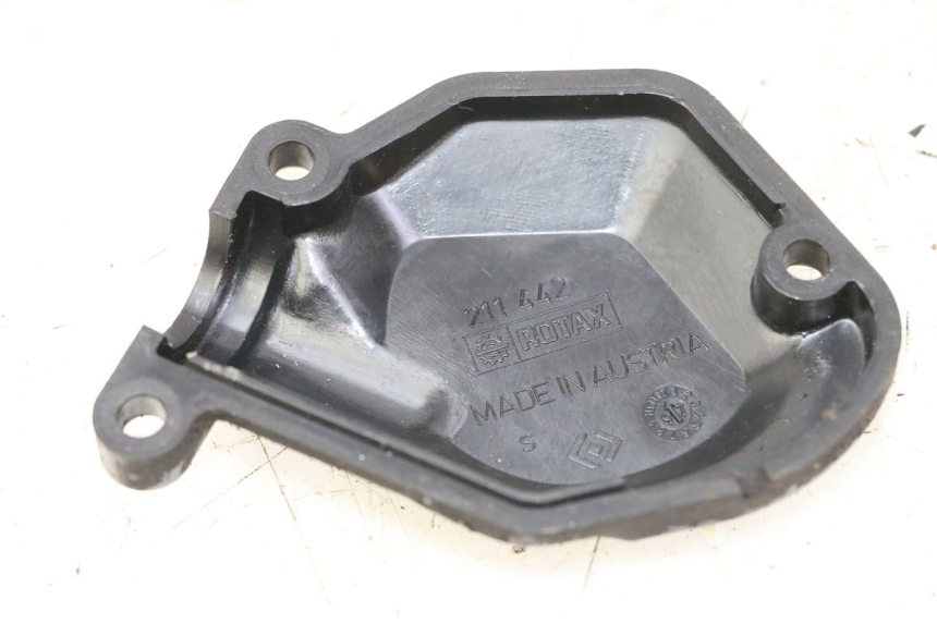 photo de TAMPA DA BOMBA DE ÓLEO APRILIA ETX 125 (1998 - 2002) - Detalhe da peça