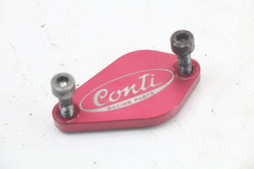 photo de TAMPA DA BOMBA DE ÓLEO DERBI SENDA SM DRD X-TREME 50 (2011 - 2017) - Detalhe da peça