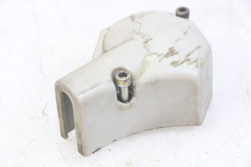 photo de TAMPA DA BOMBA DE ÓLEO PEUGEOT XP6 50 (2006 - 2011) - Outro ângulo de visão