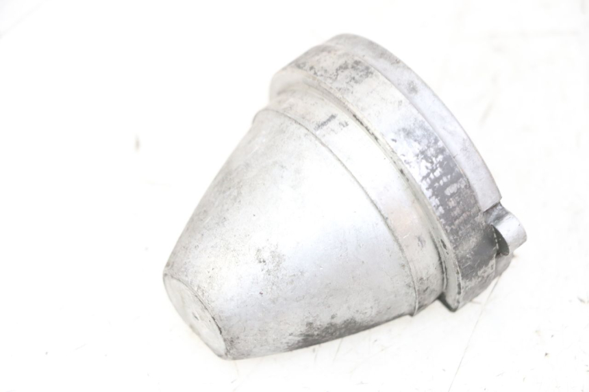 photo de TAMPA DE RODA LIVRE HONDA SCV LEAD 100 (2003 - 2007) - Zoom do estado de desgaste