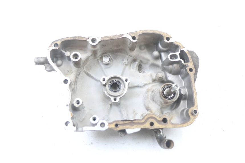 photo de TAMPA DO ESTATOR HONDA NES AROBASE 125 (2000 - 2003) - Vista geral