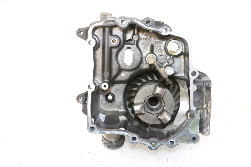 photo de CARCAÇA DE TRANSMISSÃO DA RODA KAWASAKI GTR 1000 (1994 - 2004) - Detalhe da peça