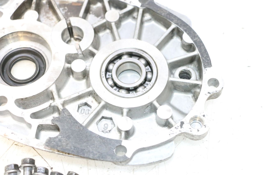 photo de CARCAÇA DE TRANSMISSÃO RODA PEUGEOT LUDIX 50 (2005 - 2007) - Outro ângulo de visão