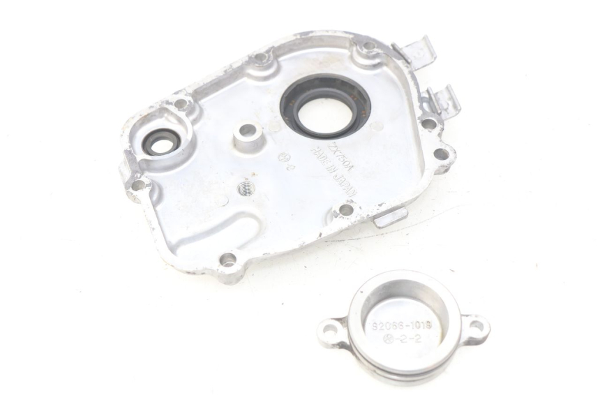 photo de CARCAÇA DE TRANSMISSÃO DA RODA KAWASAKI ZR7 ZR-7 S 750 (1999 - 2004) - Detalhe da peça