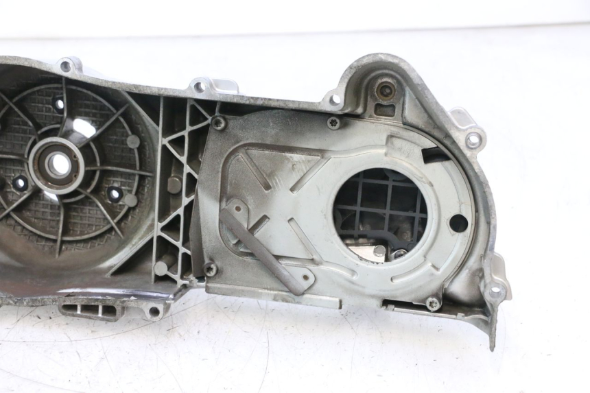 photo de TAMPA DO VARIADOR APRILIA ATLANTIC S 125 (2010 - 2013) - Detalhes característicos