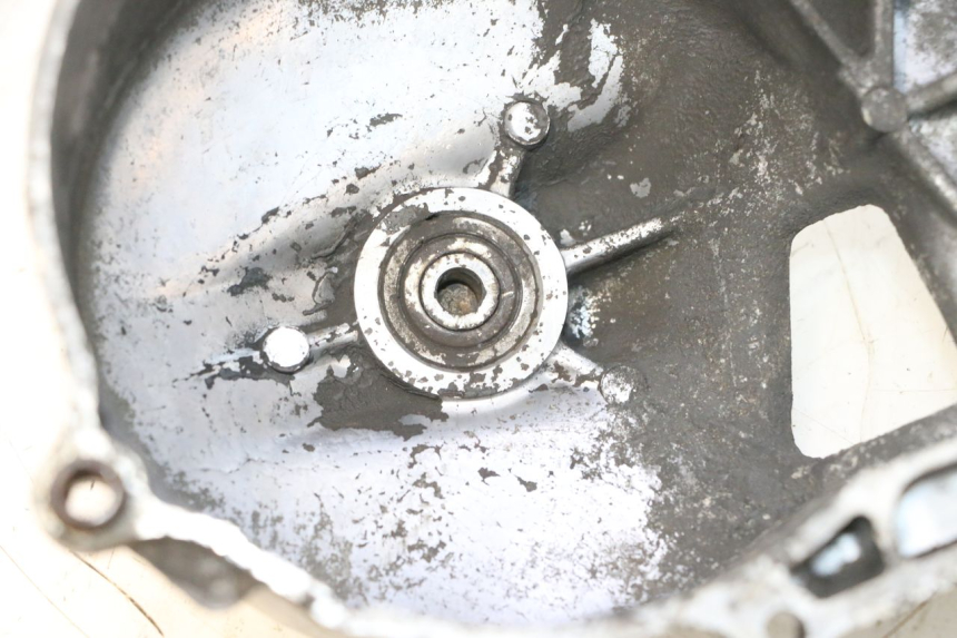 photo de CARCAÇA DO VARIADOR MBK EVOLIS 80 (1993 - 1999) - Pontos de fixação