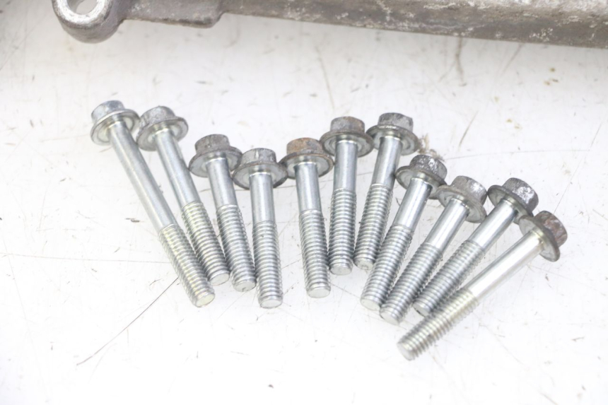 photo de TAMPA DO VARIADOR HONDA FORZA ABS 300 (2013 - 2017) - Pontos de fixação
