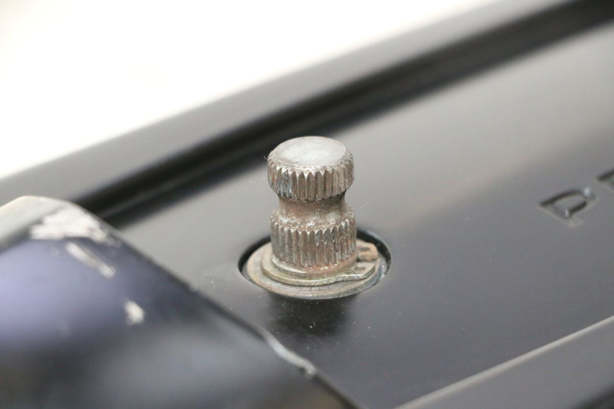 photo de TAMPA DO VARIADOR PEUGEOT KISBEE 2T 50 (2010 - 2017) - Ampliação técnica