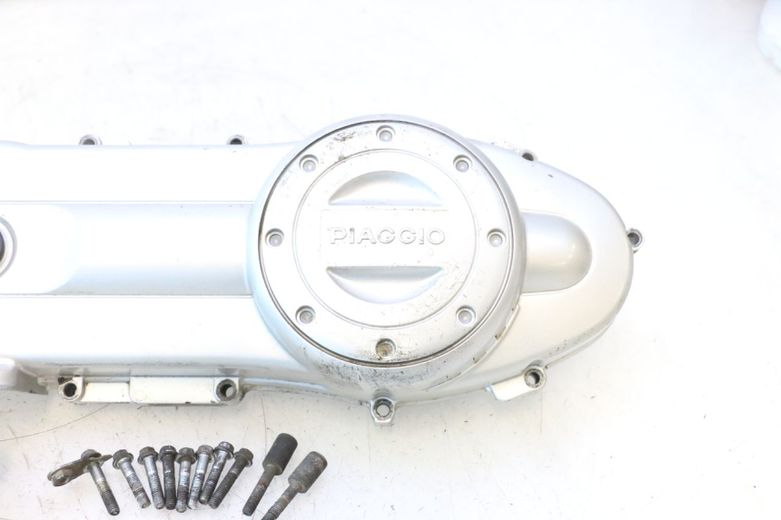 photo de TAMPA DO VARIADOR PIAGGIO LIBERTY IGET 4T 50 (2021 - 2025) - Outro ângulo de visão