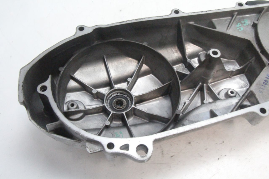 photo de TAMPA DO VARIADOR HONDA PCX (JF28) 125 (2009 - 2011) - Estado da superfície