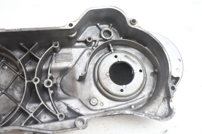 photo de TAMPA DO VARIADOR PEUGEOT SATELIS 125 (2006 - 2009) - Detalhes característicos