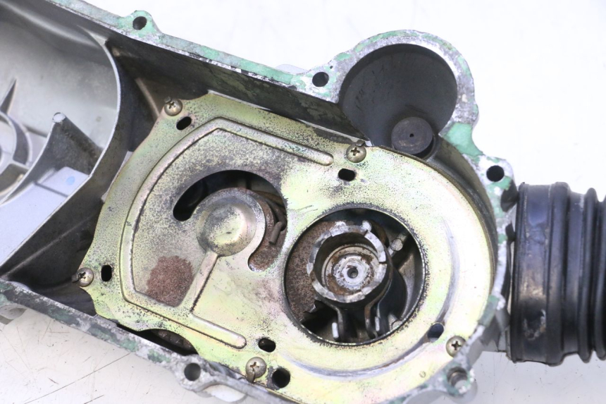 photo de TAMPA DO VARIADOR HONDA SCV LEAD 100 (2003 - 2007) - Zoom do estado de desgaste