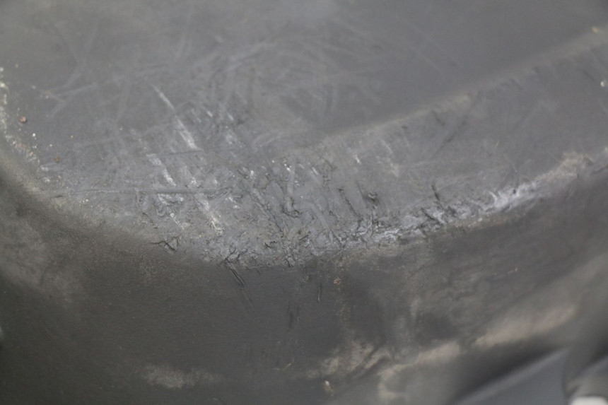 photo de TAMPA DO VARIADOR SUZUKI SIXTEEN 125 (2008 - 2010) - Detalhe da peça