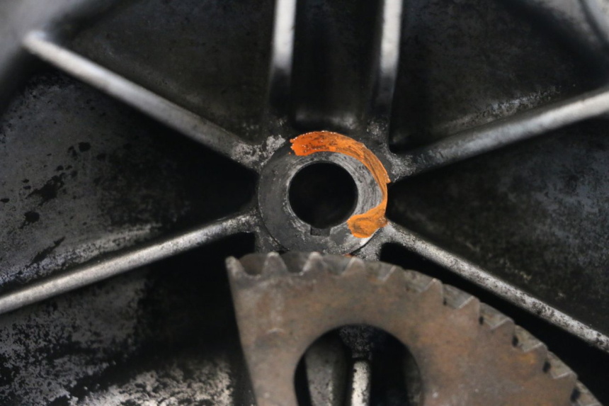 photo de TAMPA DO VARIADOR APRILIA SR MOTARD 50 (2012 - 2018) - Detalhe da peça