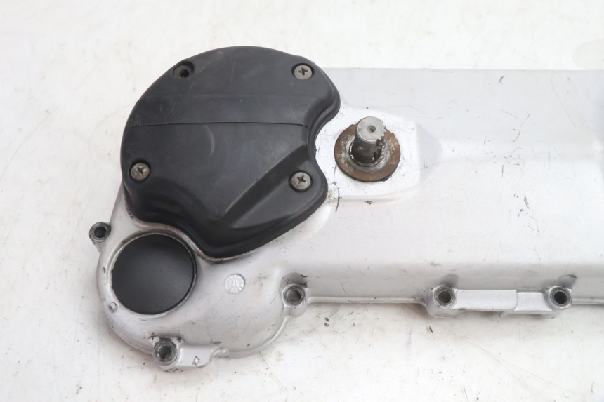 photo de TAMPA DO VARIADOR PIAGGIO VESPA PRIMAVERA 2T 50 (2013 - 2018) - Detalhe da peça