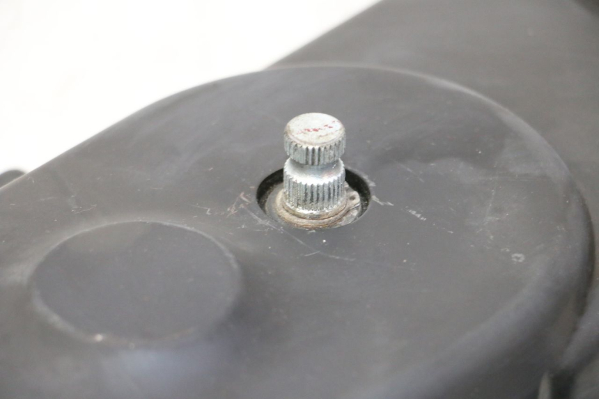 photo de TAMPA DO VARIADOR GTS VICI 4T 50 (2020 - 2025) - Detalhes característicos