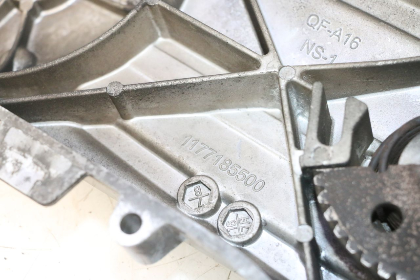photo de TAMPA DO VARIADOR PEUGEOT VIVACITY NEW 2T 50 (2008 - 2017) - Ampliação técnica