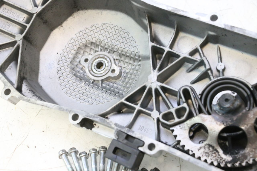 photo de TAMPA DO VARIADOR PIAGGIO ZIP 2T 50 (2009 - 2019) - Detalhe da peça