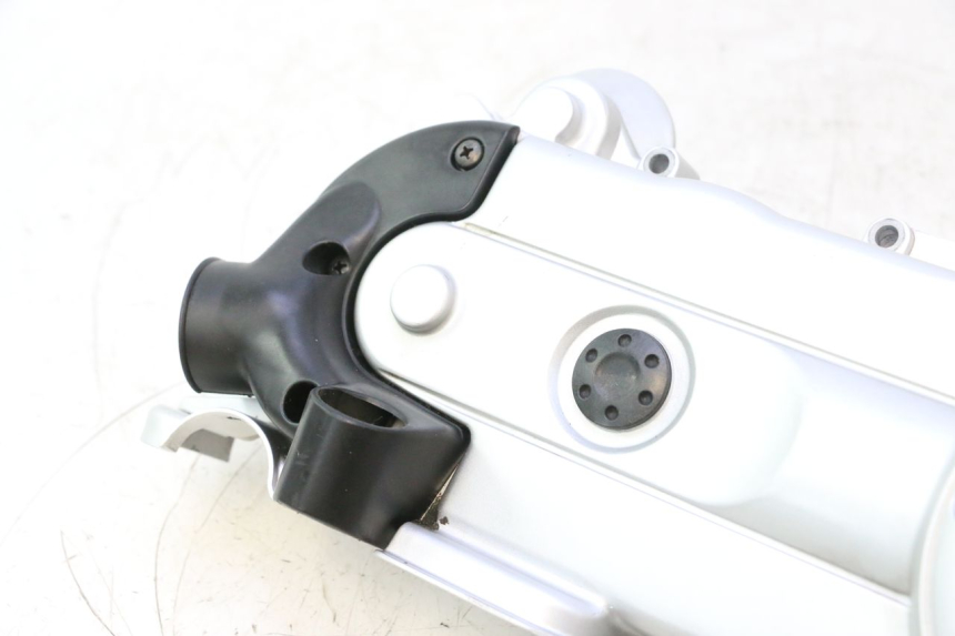 photo de CARCAÇA DO VARIADOR PIAGGIO ZIP IGET 4T 50 (2021 - 2023) - Detalhes característicos