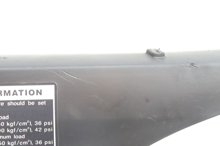 photo de TAMPA DE CORRENTE YAMAHA FZ8 800 (2010 - 2016) - Zoom do estado de desgaste
