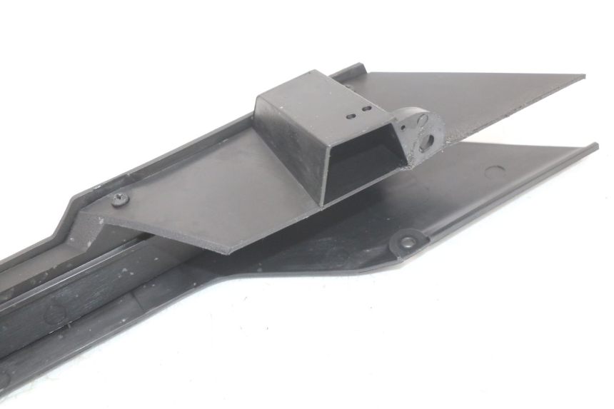 photo de TAMPA DE CORRENTE HUSQVARNA SVARTPILEN 401 (2018 - 2023) - Pontos de fixação