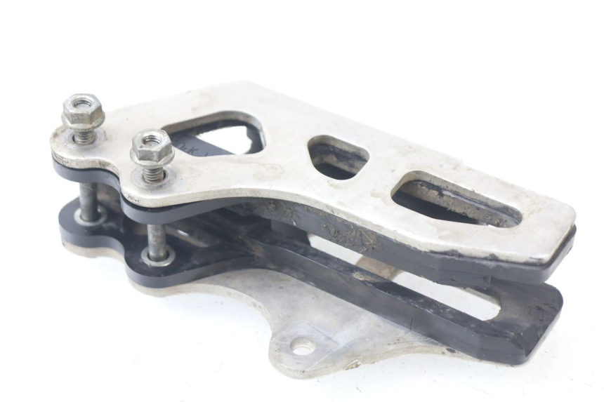 photo de TAMPA DE CORRENTE YAMAHA YZF YZ-F 450 (2018 - 2021) - Outro ângulo de visão