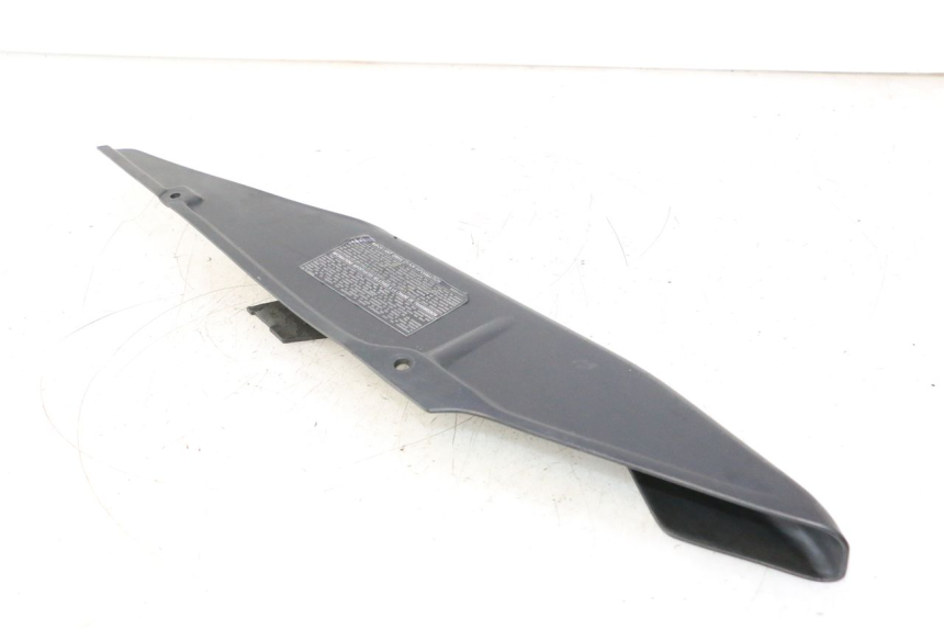 photo de TAMPA DE CORRENTE KAWASAKI ZZR 600 (1995 - 2004) - Detalhe da peça