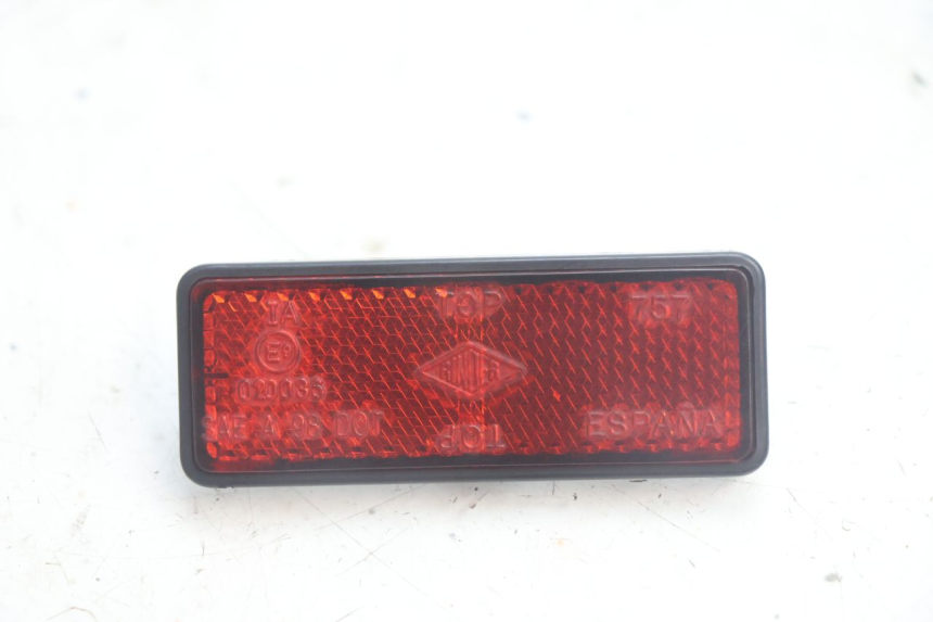 photo de CATADIOPTRICO YAMAHA XMAX X-MAX 125 (2006 - 2009) - Vista principal