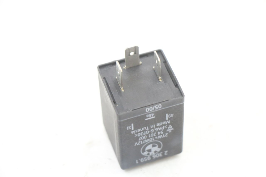 photo de CENTRALINA DE PISCAS BMW C1 125 (2000 - 2003) - Zoom do estado de desgaste