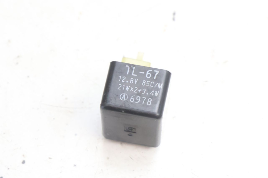 photo de CENTRALINA DE PISCAS SUZUKI BURGMAN 125 (2007 - 2014) - Ampliação técnica
