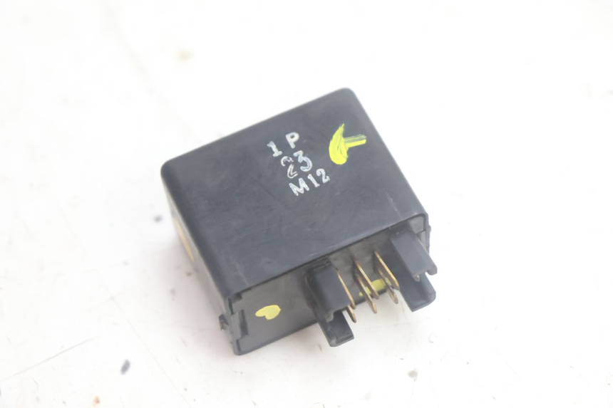 photo de CENTRALINA DE PISCAS SUZUKI BURGMAN EXECUTIVE ABS 650 (2006 - 2012) - Detalhe da peça