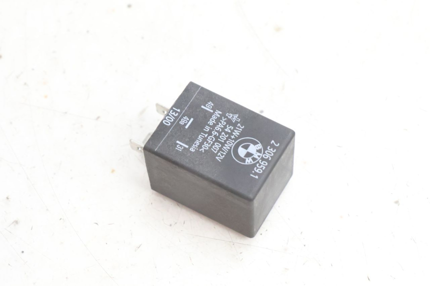 photo de CENTRALINA DE PISCAS BMW C1 125 (2000 - 2003) - Detalhe da peça