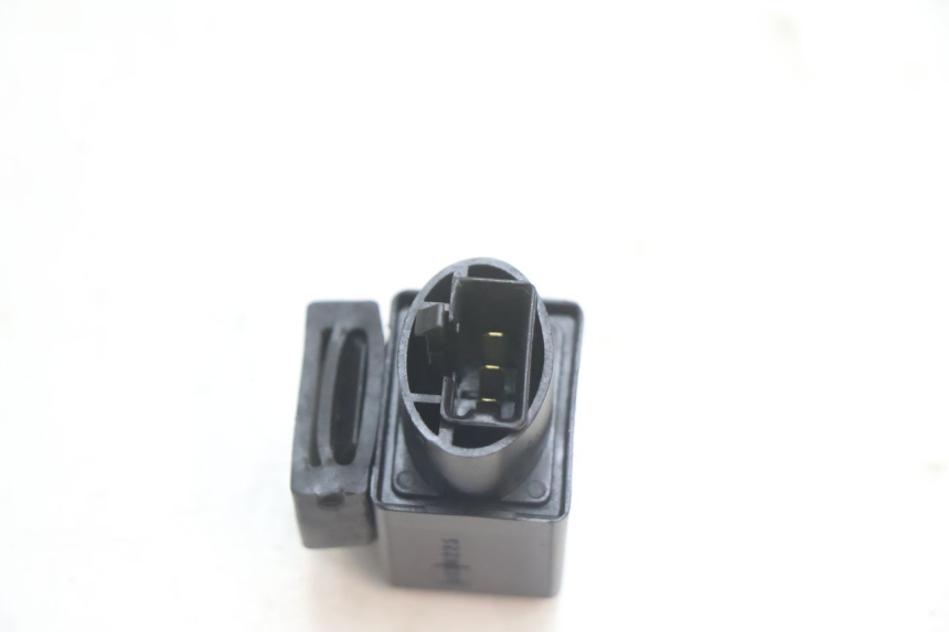photo de CENTRAL DE PISCAS HONDA CB F HORNET 600 (2005 - 2006) - Outro ângulo de visão