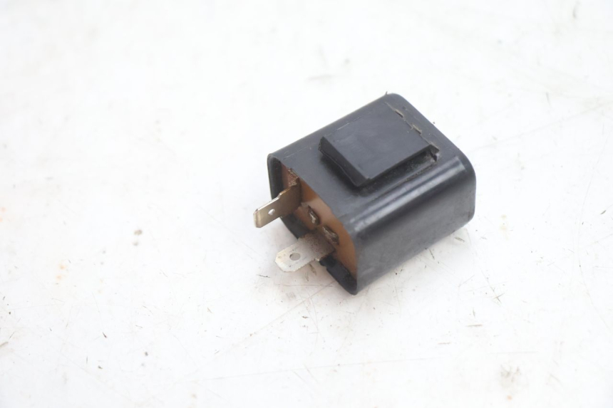photo de Relé piscas HONDA CB TWO FIFTY 250 (1991 - 2002) - Outro ângulo de visão