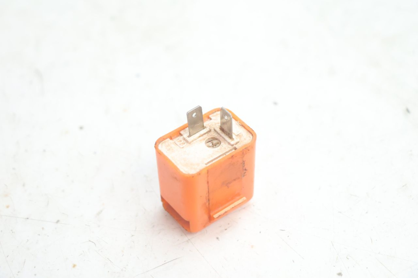 photo de Relé piscas SUZUKI DR S 600 (1985 - 1989) - Zoom do estado de desgaste