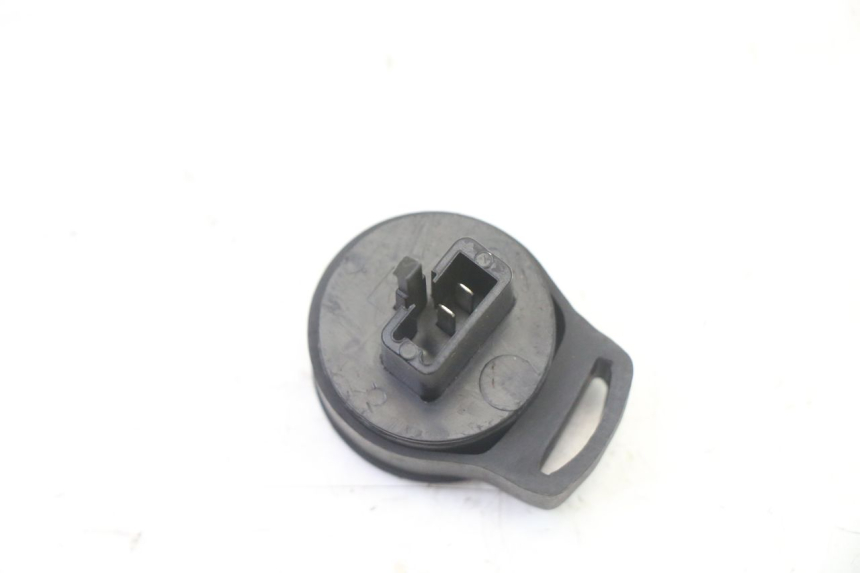 photo de CENTRALINA DE PISCAS PEUGEOT ELYSTAR 50 (2002 - 2014) - Zoom do estado de desgaste