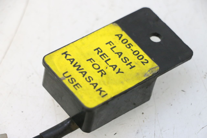 photo de CENTRAL DE PISCAS KAWASAKI ER-6 ER6 N 650 (2005 - 2009) - Outro ângulo de visão