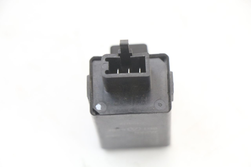 photo de CENTRALINA DE PISCAS HONDA FES PANTHEON 2T 125 (1998 - 2002) - Zoom do estado de desgaste