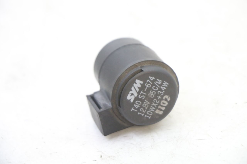 photo de CENTRALINA DE PISCAS SYM FIDDLE 2 S 125 (2012 - 2014) - Detalhe da peça