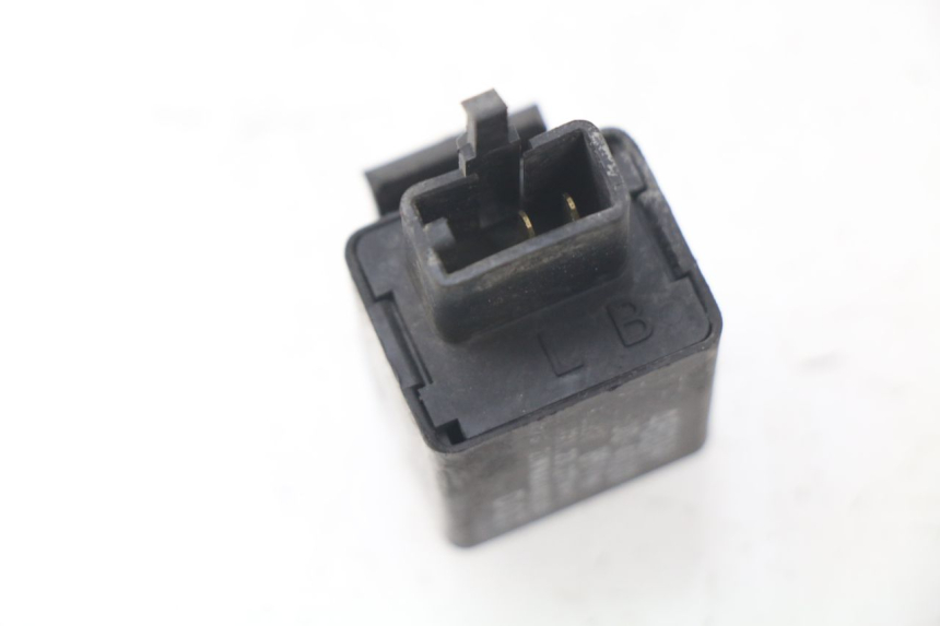 photo de CENTRALINA DE PISCAS YAMAHA FJR ABS 1300 (2006 - 2012) - Zoom do estado de desgaste