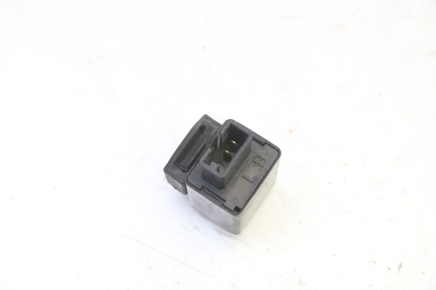 photo de CENTRALINA DE PISCAS YAMAHA FJR ABS 1300 (2006 - 2012) - Zoom do estado de desgaste