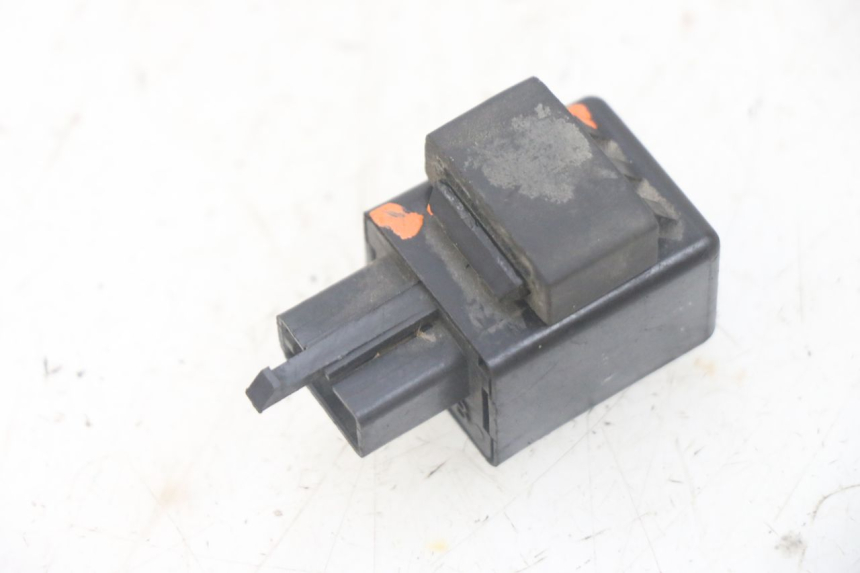 photo de CENTRALINA DE PISCAS YAMAHA FJR ABS 1300 (2006 - 2012) - Zoom do estado de desgaste