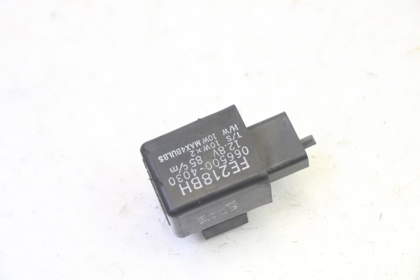 photo de CENTRALINA DE PISCAS YAMAHA FZ6 N FAZER 600 (2004 - 2006) - Detalhe da peça