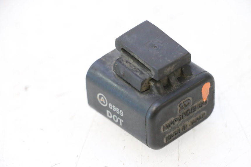 photo de Relé piscas KAWASAKI GPX F ZX750F 750 (1986 - 1990) - Zoom do estado de desgaste