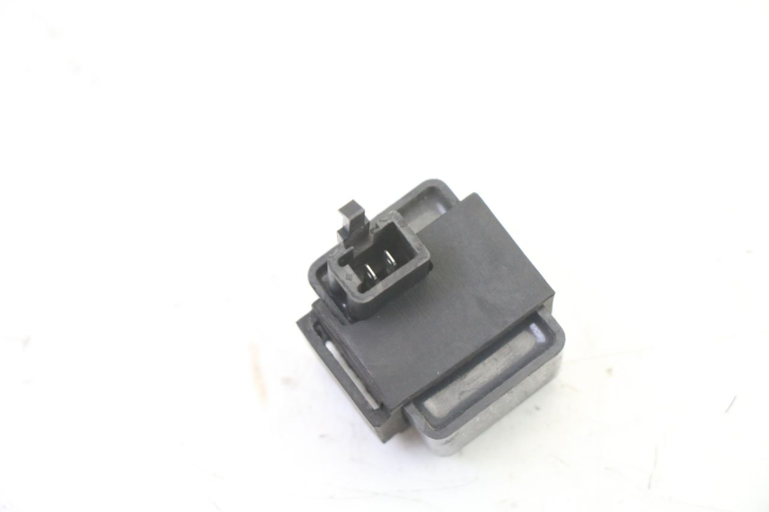 photo de CENTRALINA DE PISCAS SUZUKI GS GSE 500 (2001 - 2003) - Zoom do estado de desgaste