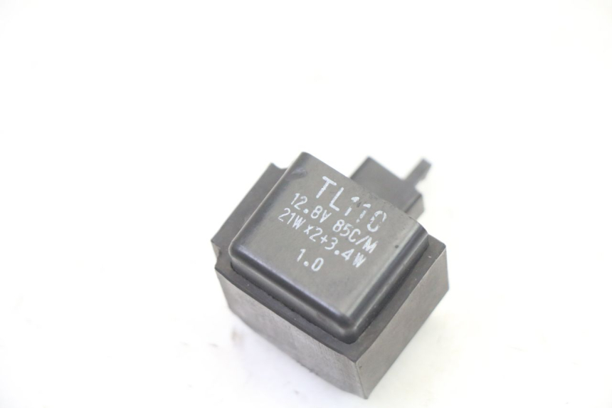 photo de CENTRALINA DE PISCAS SUZUKI GS GSE 500 (2001 - 2003) - Outro ângulo de visão